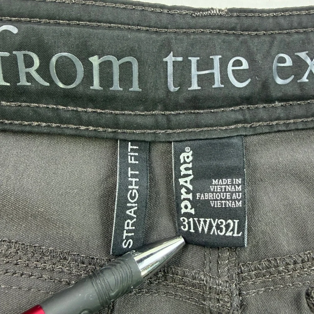 Prana Zion Straight Fit Pants Mens 31x32 Charcoal Gray Cargo Hiking Outdoor